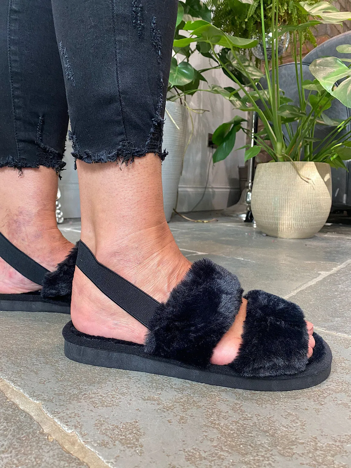 Black Fluffy Strap Slippers