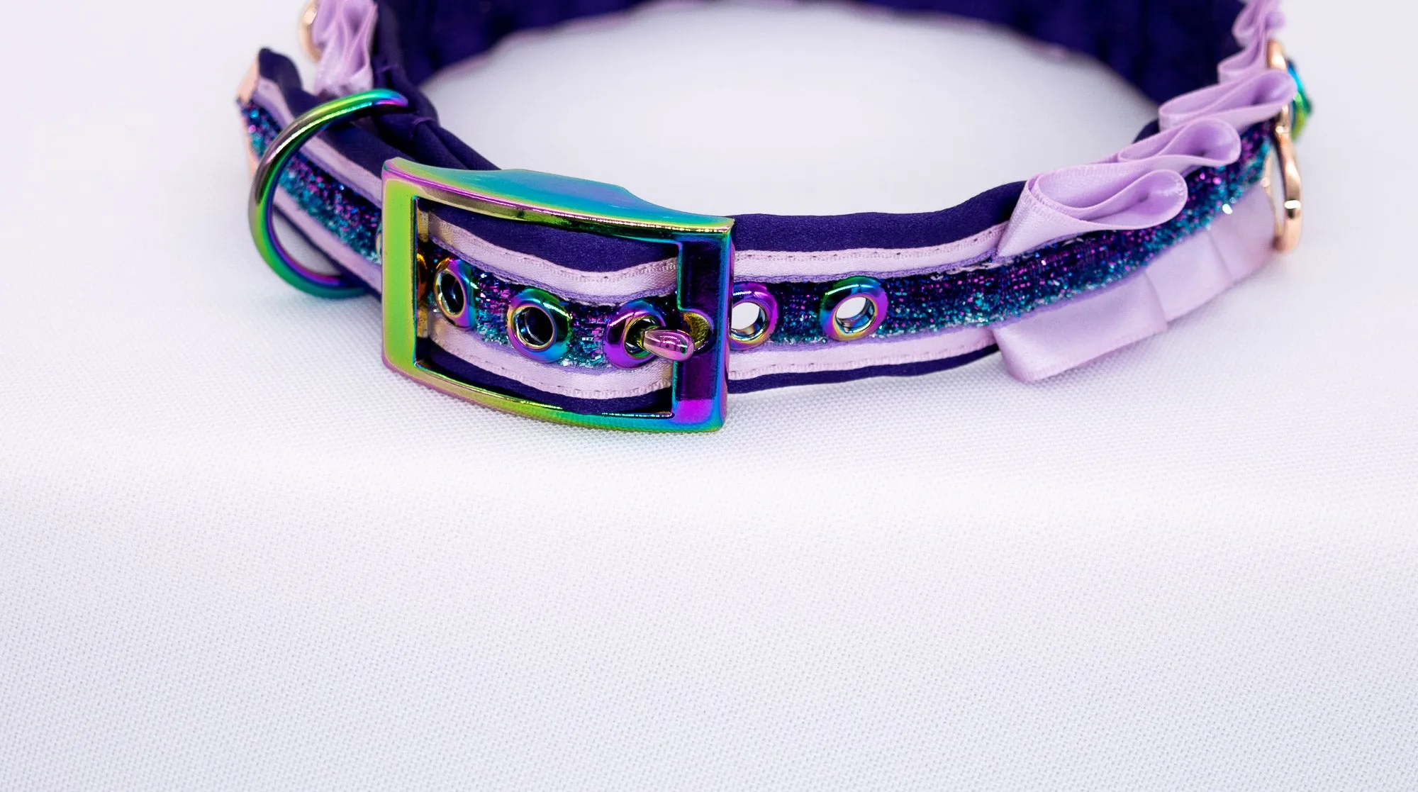 Lilac Heart BDSM Collar in Rose Gold and Rainbow