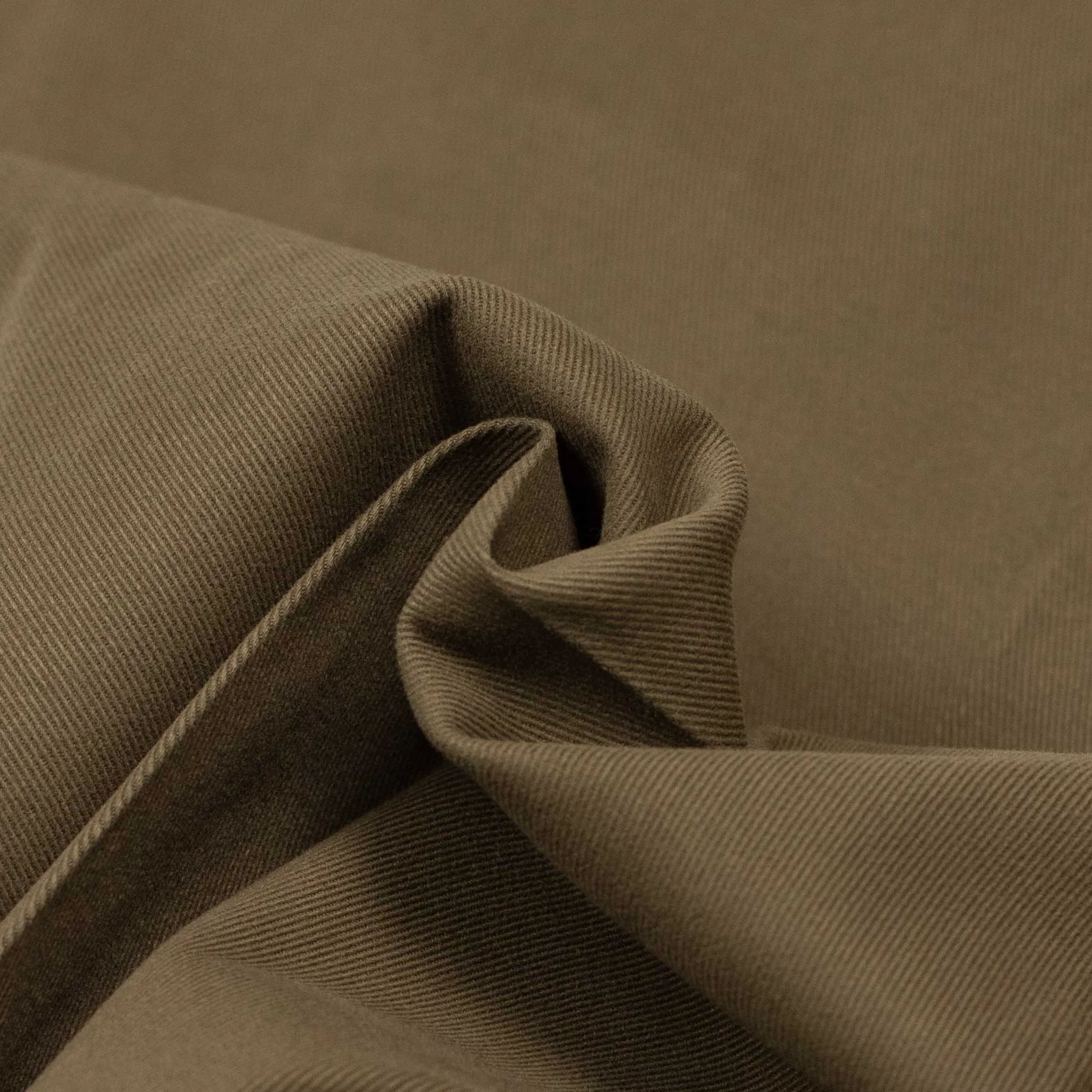 Manhattan high-rise wide tapered pleated trousers in mocha cotton twill (restock)